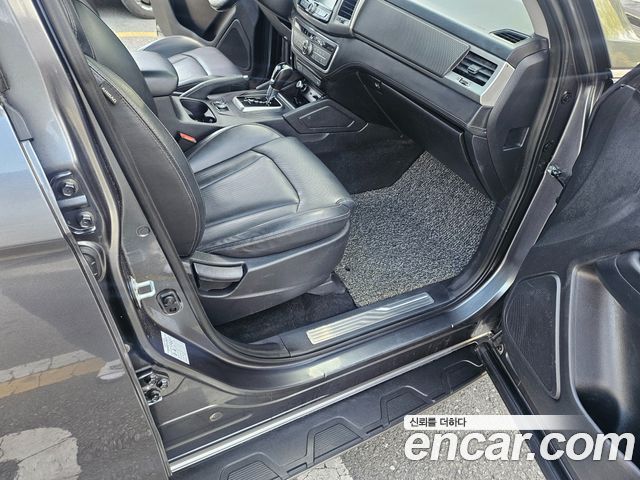 KG Mobility Rexton 2018 — photo 11
