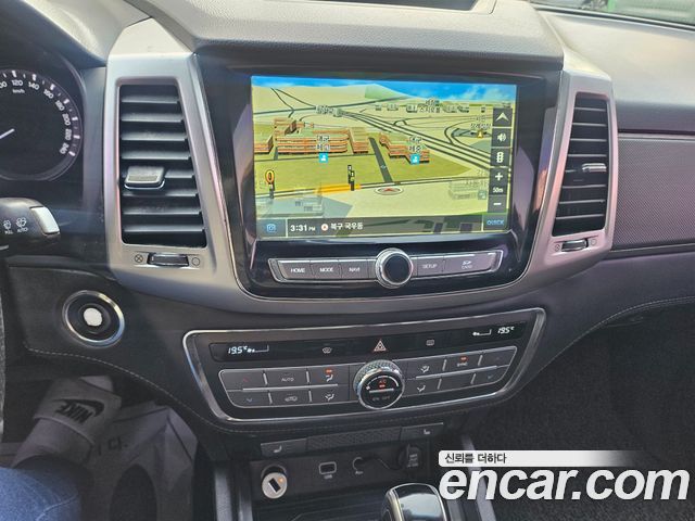 KG Mobility Rexton 2018 — photo 15