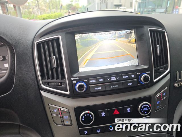 Hyundai Starex 2017 — photo 8