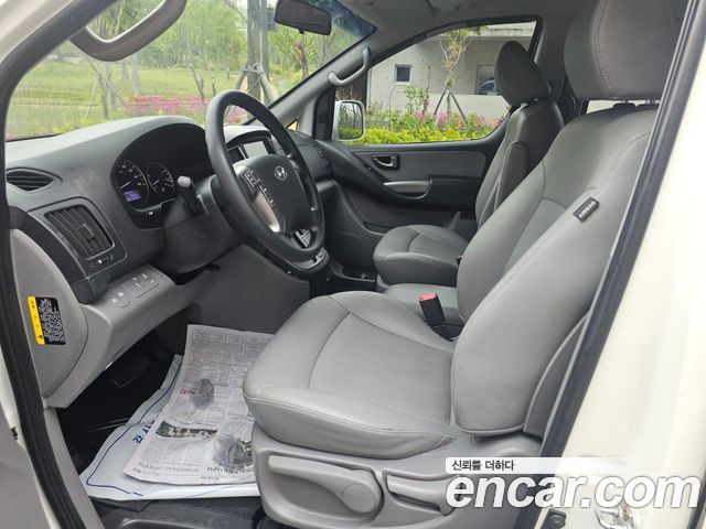 Hyundai Starex 2017 — photo 14