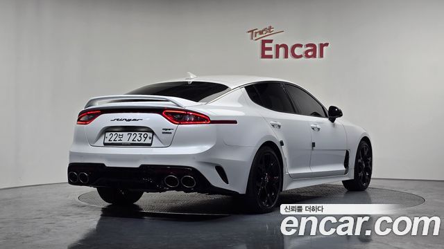 Kia Stinger 2018 — photo 2
