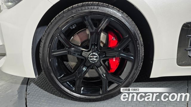 Kia Stinger 2018 — photo 5
