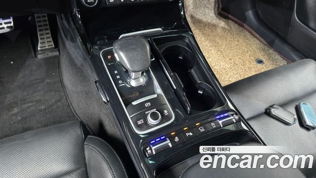 Kia Stinger 2018 — photo 12