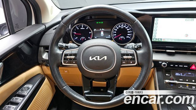 Kia Canival 2022 — photo 12
