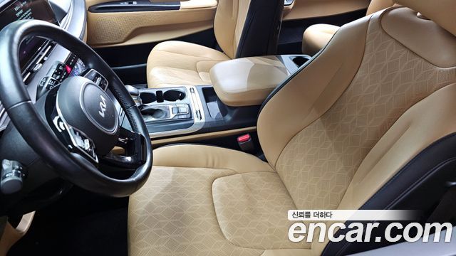 Kia Canival 2022 — photo 15