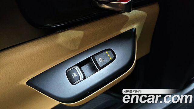 Kia Canival 2022 — photo 17