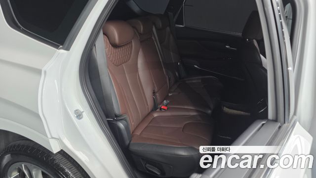 Hyundai Santafe 2019 — photo 16