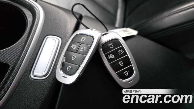 Hyundai Santafe 2021 — photo 16