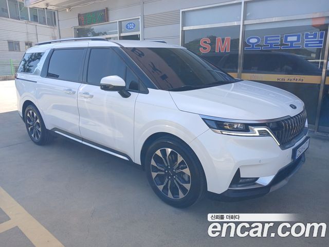 Kia Canival 2021 — photo 3