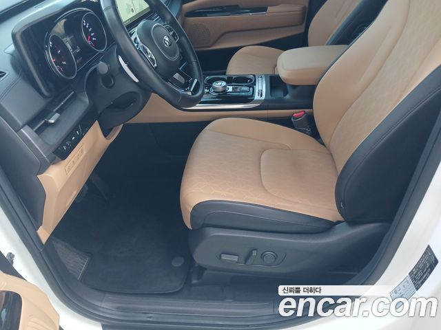 Kia Canival 2021 — photo 7