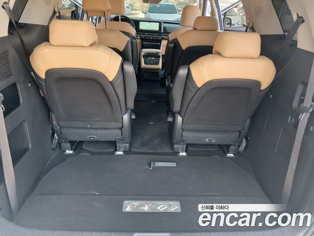Kia Canival 2021 — photo 11