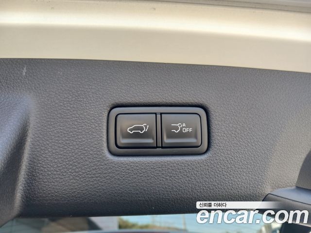 Kia Canival 2021 — photo 16