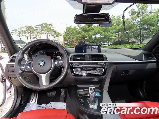 BMW 3-Series 2018 — photo 7