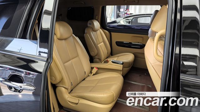 Kia Canival 2019 — photo 12