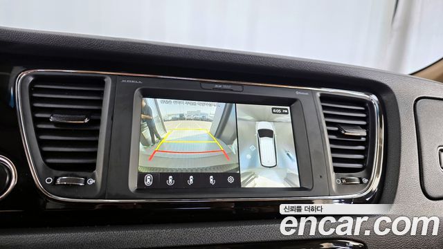 Kia Canival 2019 — photo 15