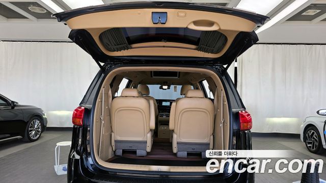 Kia Canival 2019 — photo 20
