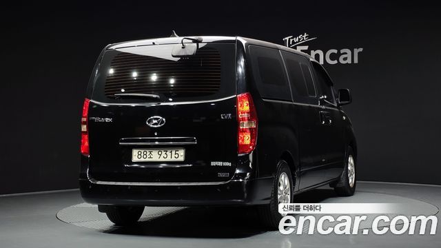 Hyundai Starex 2012 — photo 2