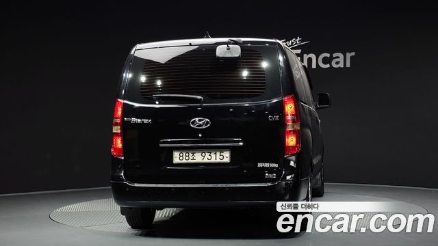 Hyundai Starex 2012 — photo 4
