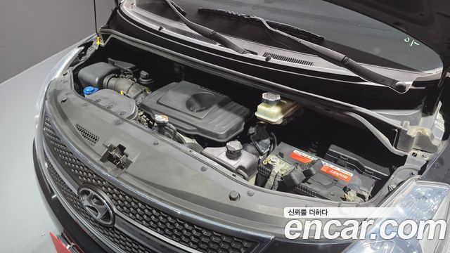 Hyundai Starex 2012 — photo 6