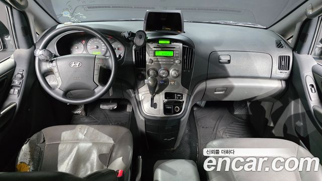 Hyundai Starex 2012 — photo 7