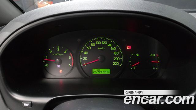 Hyundai Starex 2012 — photo 8