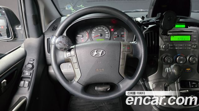 Hyundai Starex 2012 — photo 13