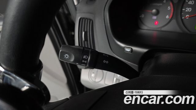 Hyundai Starex 2012 — photo 15