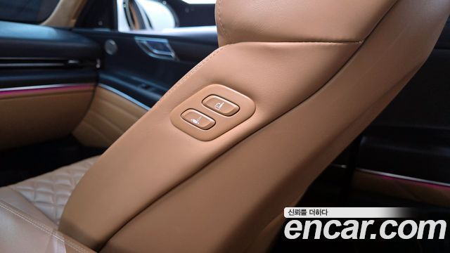Genesis GV80 2020 — photo 27