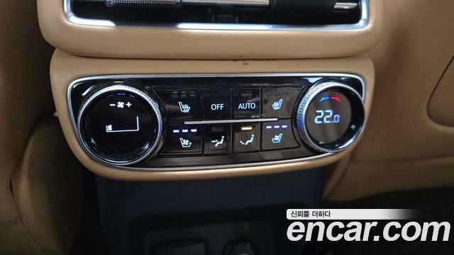 Genesis GV80 2020 — photo 28