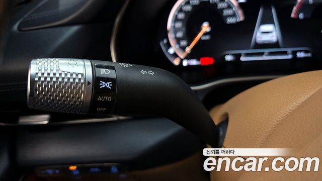 Genesis GV80 2020 — photo 29
