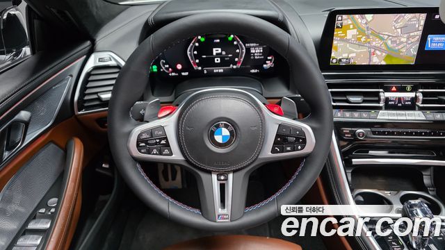 BMW 8-Series 2023 — photo 28