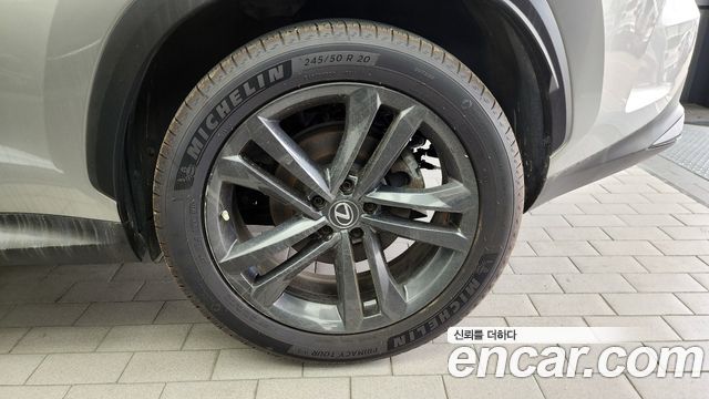 Lexus NX 2023 — photo 7