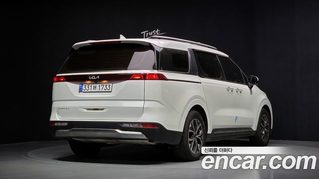 Kia Canival 2022 — photo 2