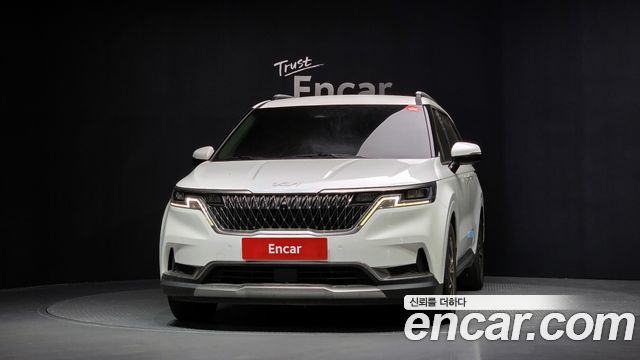 Kia Canival 2022 — photo 3