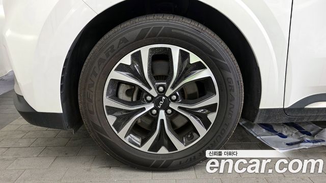 Kia Canival 2022 — photo 5