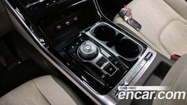 Kia Canival 2022 — photo 12