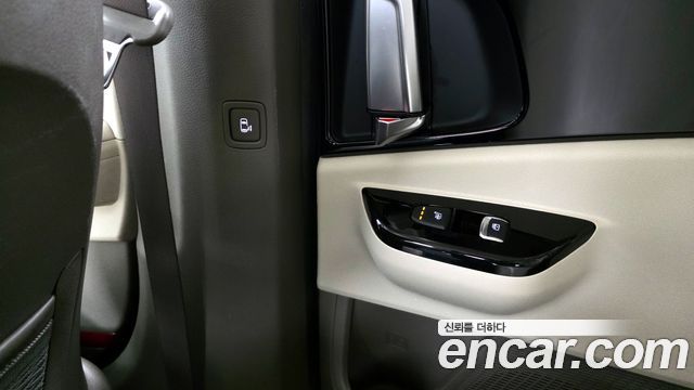 Kia Canival 2022 — photo 25