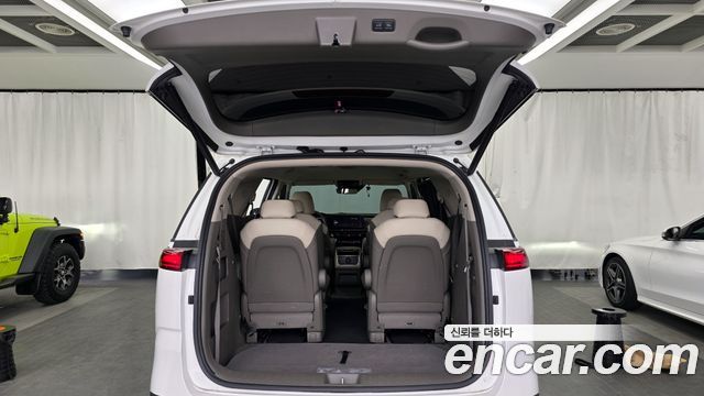 Kia Canival 2022 — photo 26