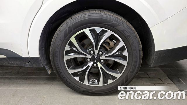 Kia Canival 2022 — photo 7