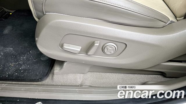 Kia Canival 2022 — photo 31
