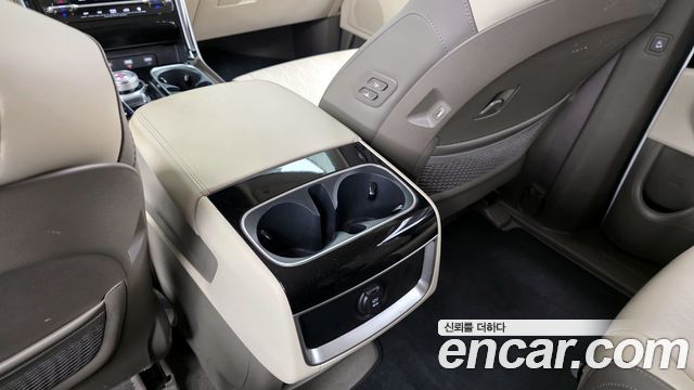 Kia Canival 2022 — photo 32