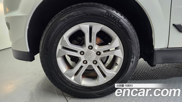 KG Mobility KORANDO 2014 — photo 5