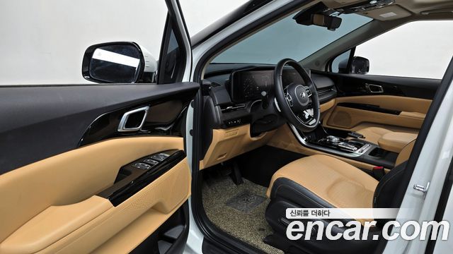 Kia Canival 2021 — photo 10