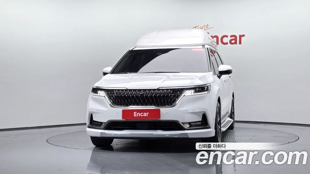 Kia Canival 2023 — photo 3