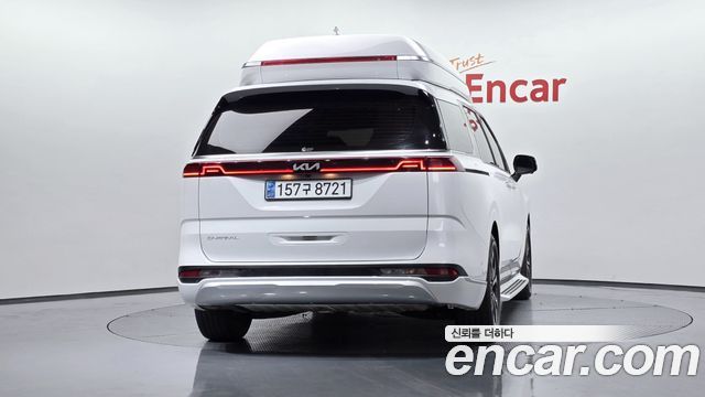 Kia Canival 2023 — photo 4