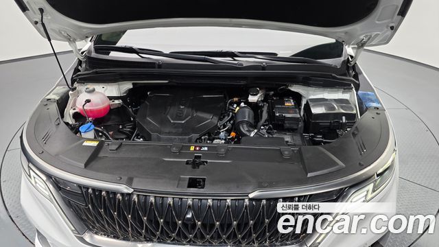 Kia Canival 2023 — photo 6