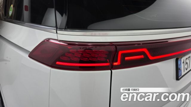 Kia Canival 2023 — photo 9