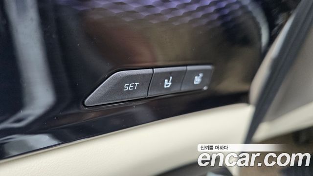 Kia Canival 2023 — photo 27