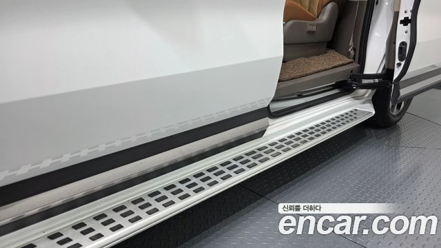 Kia Canival 2023 — photo 34