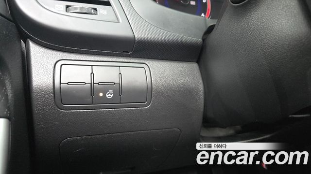 Hyundai Accent 2012 — photo 23